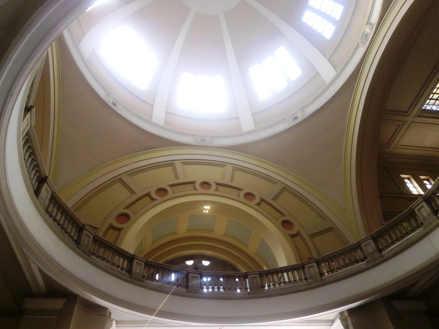 Cross-view through galleries of the Egyptian Museum in Cairo